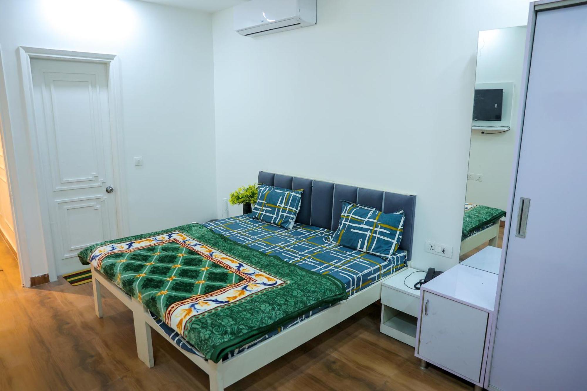 Agrah Stay - Kasa Lusso Stay Faridabad Εξωτερικό φωτογραφία